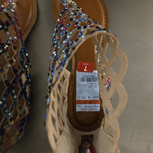 Zigi Soho Multicolor Beaded Sandals - Picture 7 of 8
